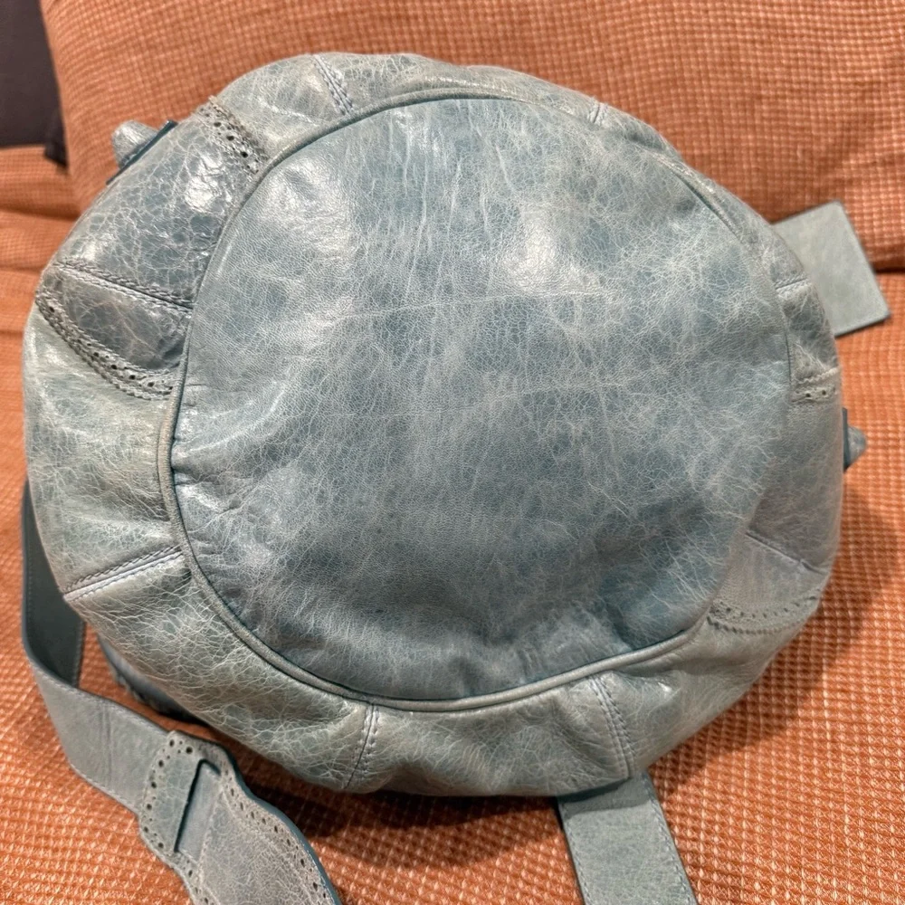 Authentic Balenciaga large bucket bag - Picture 8 of 15